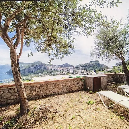 Holiday home Paradiso